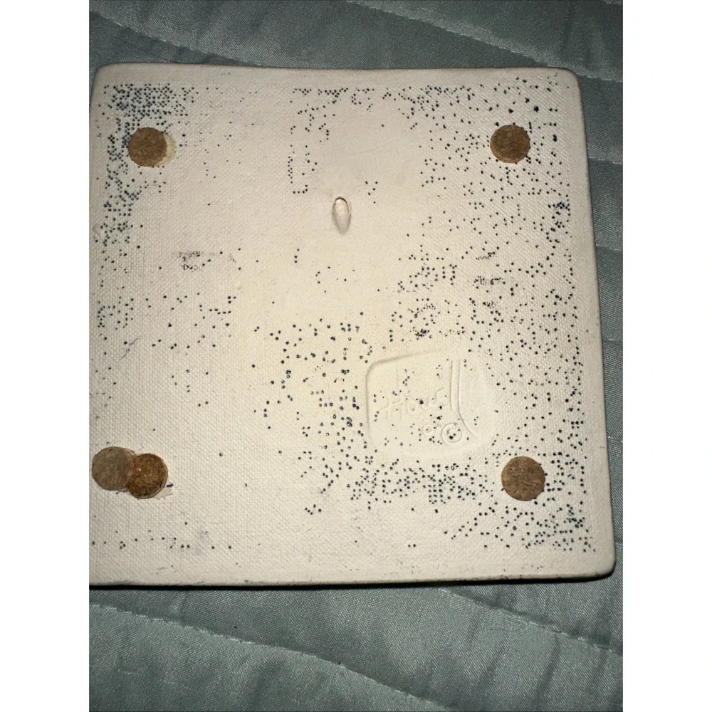 N/A aesthetic dining trivet